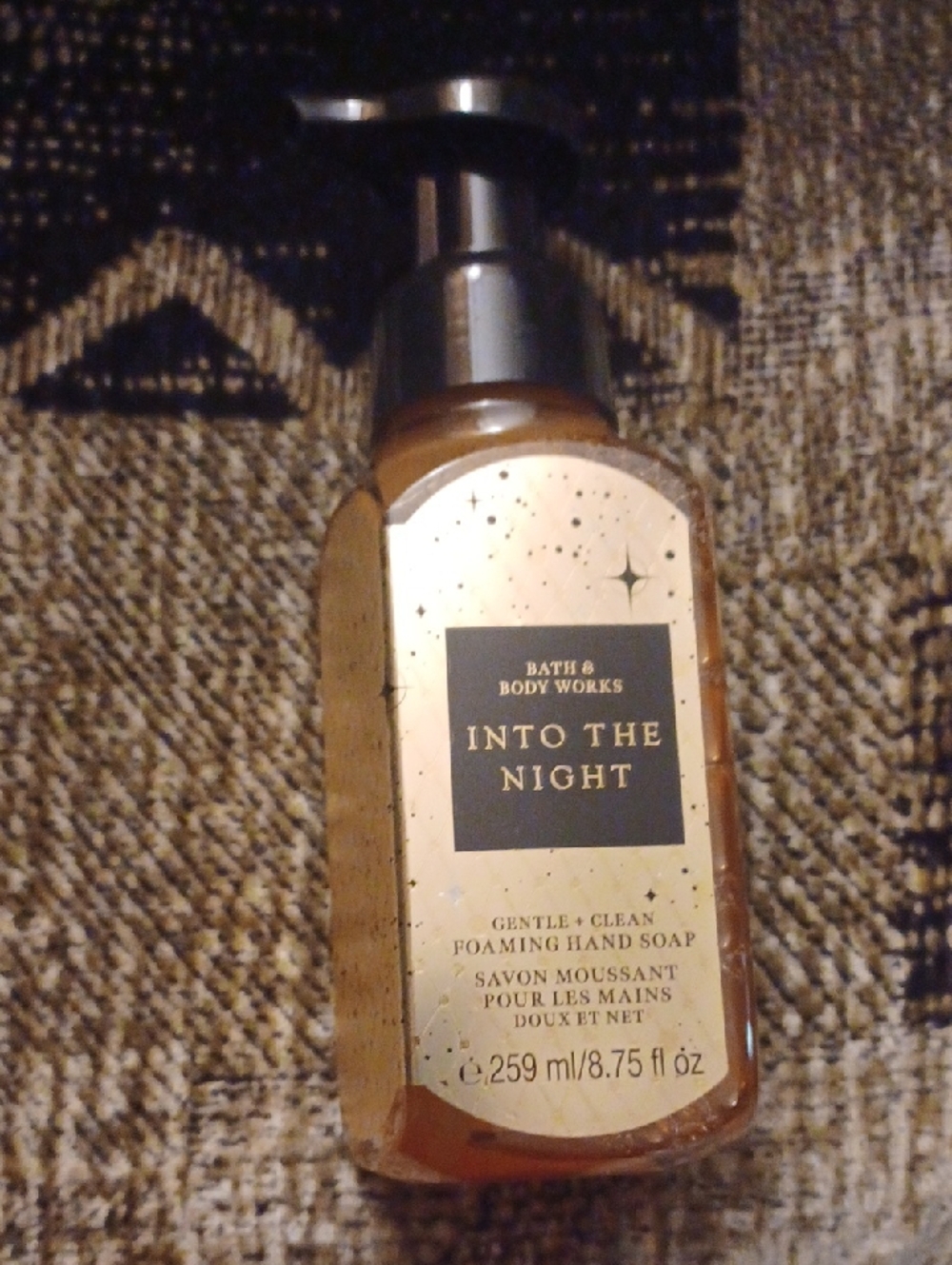 4/$40 New Bath & Body Works "Into The Night" Foaming Hand Soap - 259 mL